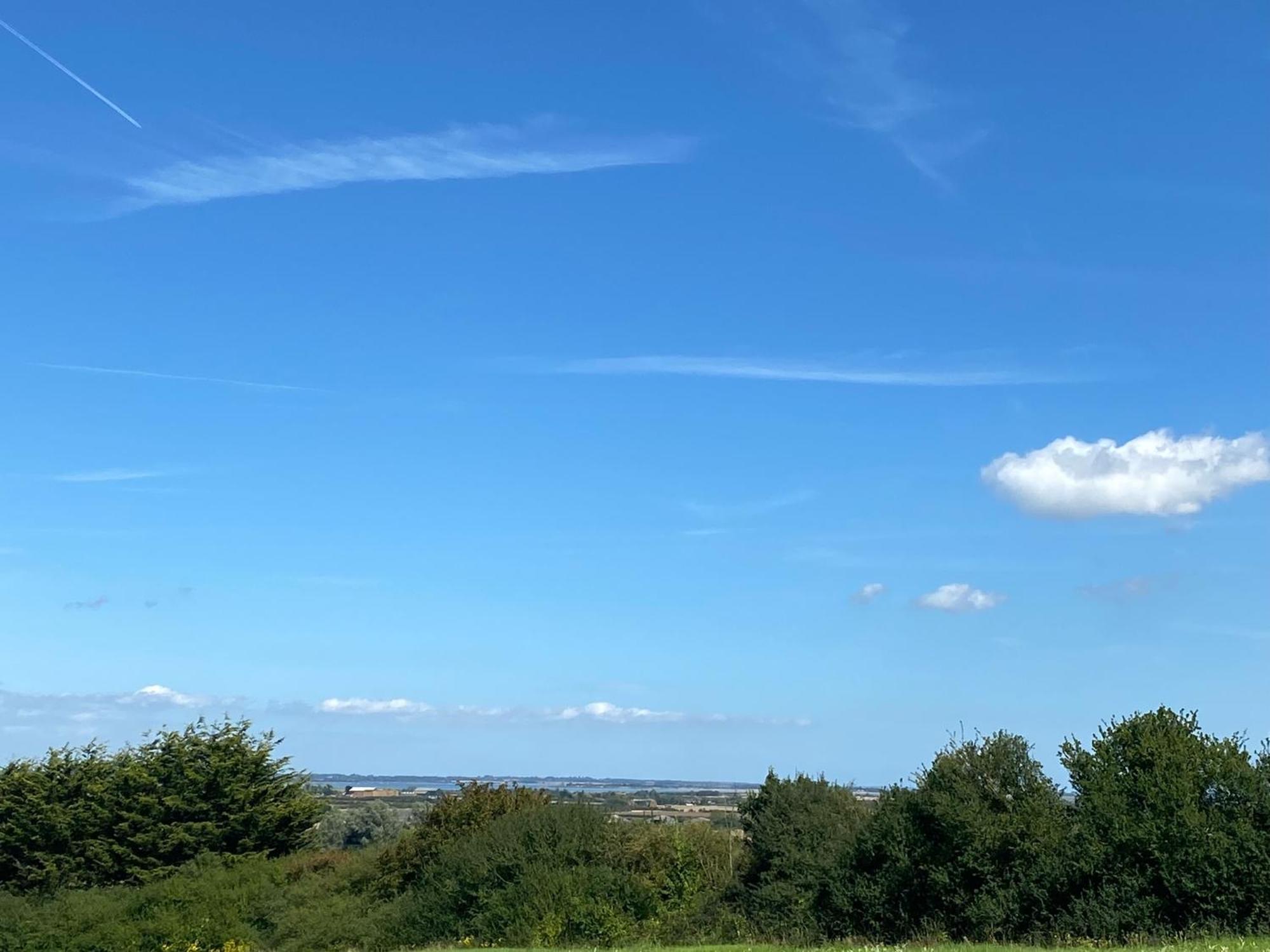 Hill Hideaway Shepherds Hut With Hot Tub Campsite Woodham Mortimer